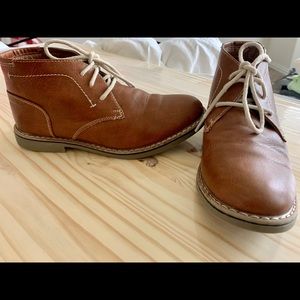 Steve Madden Boys Preppy Brown Boots Size 3.5
